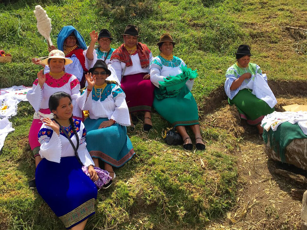 Tisserandes de la communauté San Clemente en Équateur